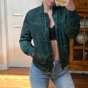 GARAGE CAMO BOMBER 😎